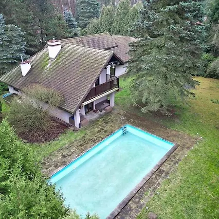بيت للعطل Lesny Dom Z Basenem W Okolicy Zegrza Gasiorowo (Legionowo)