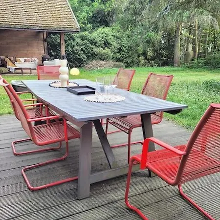 Casa de Férias Lesny Dom Z Basenem W Okolicy Zegrza Gasiorowo (Legionowo)