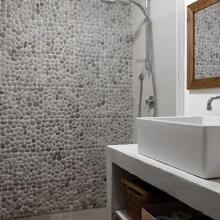 Lesny Dom Z Basenem W Okolicy Zegrza *