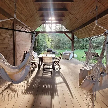 Casa de Férias Lesny Dom Z Basenem W Okolicy Zegrza