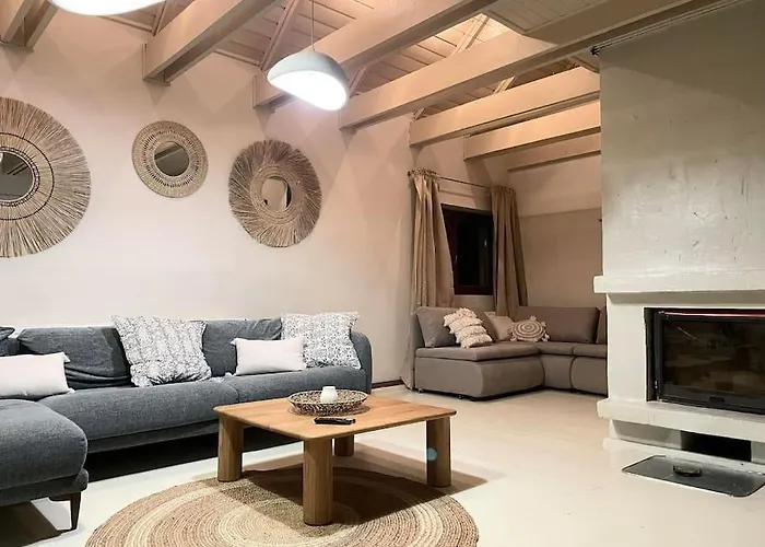 Lesny Dom Z Basenem W Okolicy Zegrza